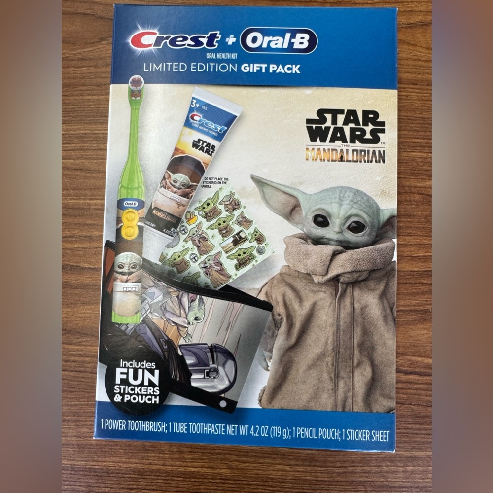 Crest Oral-B Star Wars Limited Edition power toothbrush